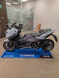 Yamaha TMAX 560 Tech