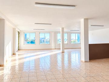Locale 230 mq-merine-ampio open space