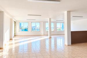 Locale 230 mq-merine-ampio open space
