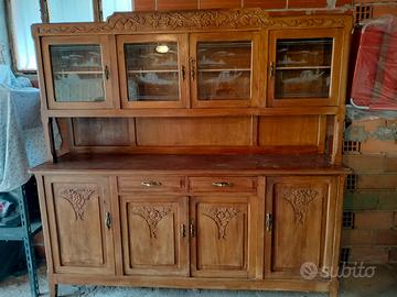 Credenza antica