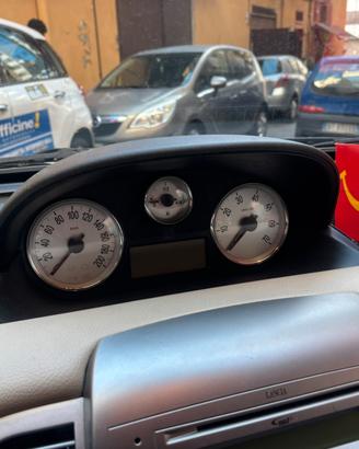Quadro strumenti lancia ipsilon 2008