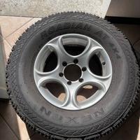 set cerchi e gomme Toyota land  cruiser 2002