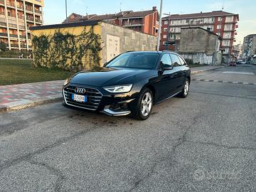 Audi a4 2.0 benzina ibrida 12/2021 con 20000 km