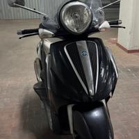 Piaggio Beverly Tourer 125