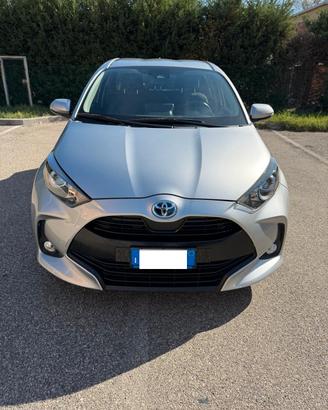 Toyota Yaris 1.5 HYBRID - NEOPATENTATI - 12 MESI D
