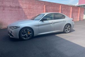 Alfa romeo Giulia Automatica 180cv