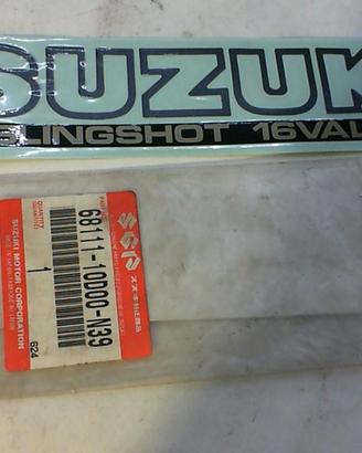 EMBLEMA ADESIVO BANDIT SUZUKI 68111-10D00-N39