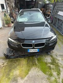 Bmw 316 d danneggiata