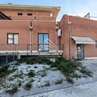 Ingresso indipendente e giardino