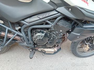 triumph tiger 800 