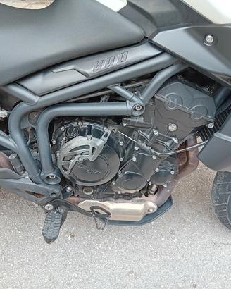 triumph tiger 800 