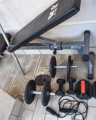 Panca palestra + attrezzi