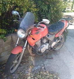 Honda cb 500 da restaurare