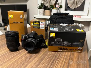 Nikon D-5200 con accessori