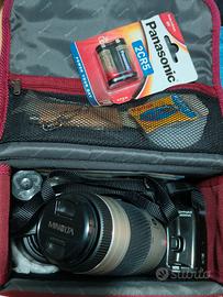 Minolta Dynax 300sj con teleobiettivo 