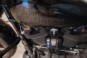 HARLEY DAVIDSON STREET GLIDE ST 117