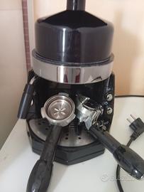 macchina da caffè con cialde ,caffè in polvere o c