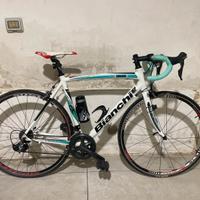 Bicicletta da corsa bianchi