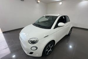Fiat 500 500e Berlina 42 kWh Passion