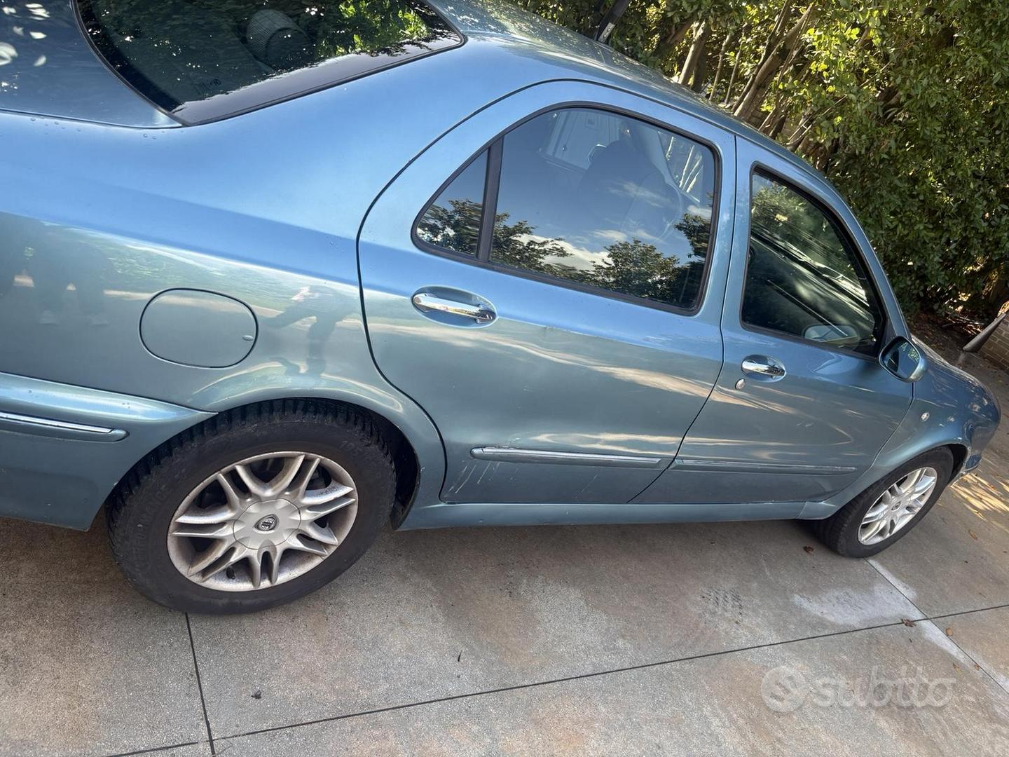 Lancia Lybra