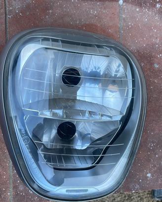 Fanale anteriore piaggio beverly 2017