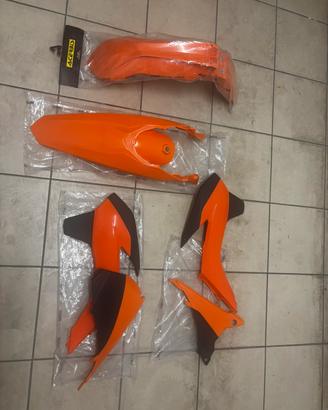 Plastiche o carene moto (ktm exc)