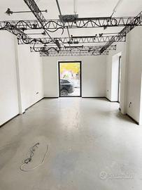 Immobile di 75 m² con 1 locale a Falconara Maritti