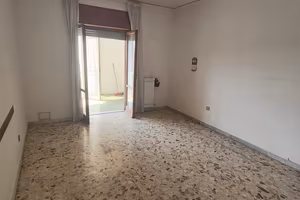 Appartamento 3 stanze + accessori + veranda