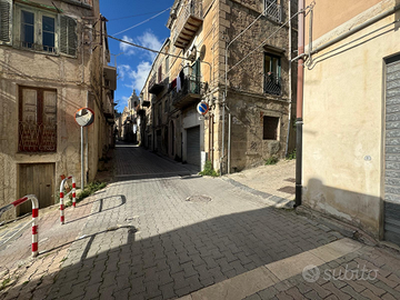 Magazzino / garage a casteltermini