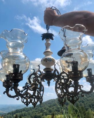 Lampadario vintage anni 50/60 in ottone e ceramica