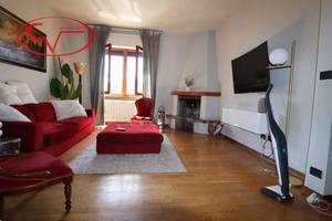 Appartamento di 113 m² con 4 locali e box auto a L