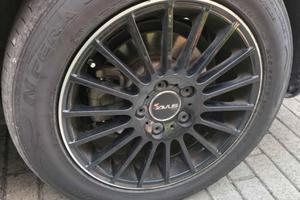 4 pneumatici con cerchi in lega 205/55 R16