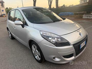 RENAULT Scenic X-Mod 1.5 dCi 110CV senza nessun