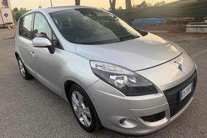 RENAULT Scenic X-Mod 1.5 dCi 110CV senza nessun