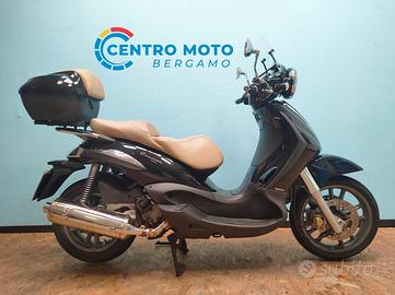 Piaggio Beverly Cruiser 500 con Akrapovic