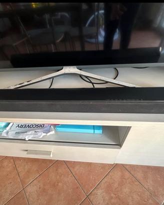 Impianto sound round tv