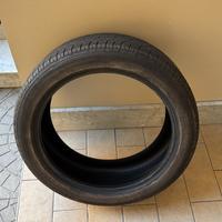 Gomma bridgestone 235/45 19