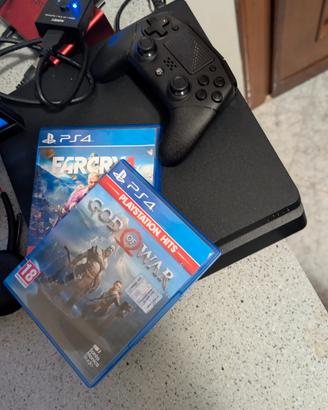 PS4 slim con due giochi in garanzia