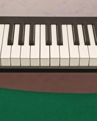 ALESIS V61 controller Midi 61 tasti come nuovo.