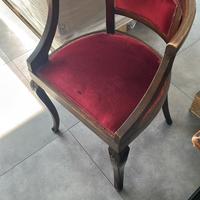 Poltroncina legno e velluto da camera