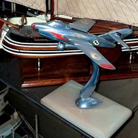 Raro aereo vintage in alluminio