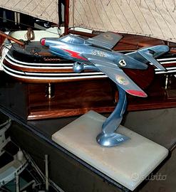 Raro aereo vintage in alluminio