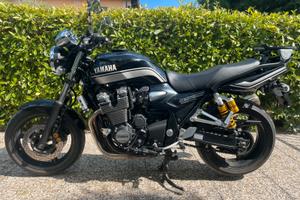 Yamaha xjr 1300