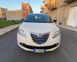 Lancia Ypsilon 1.3 MJT 16V 95 CV 5 porte S&S Silve