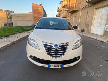 Lancia Ypsilon 1.3 MJT 16V 95 CV 5 porte S&S Silve