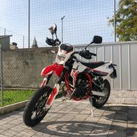 Moto SWM 125R