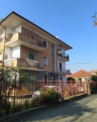 Appartamento di 80 m² con 3 locali e box auto a Sa