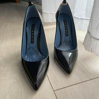 Décolleté nere in vernice – Albano