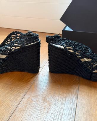 Zeppe in raffia, macramè nere. Paloma Barcelo 39