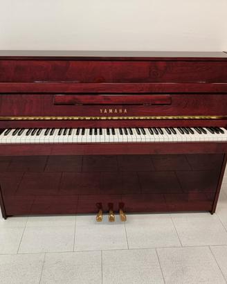 Pianoforte verticale Yamaha C108